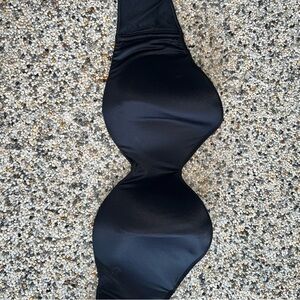 Women's strapless bra.